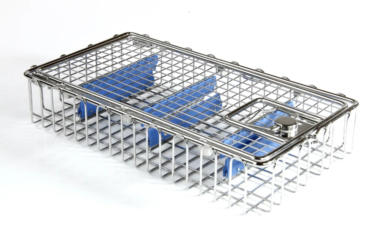 ERMIS MedTech GmbH Edelstahl Endoskop Sterilisier-Siebkorb, 460 x 225 x52 mm für 2 Optiken ER600.034
