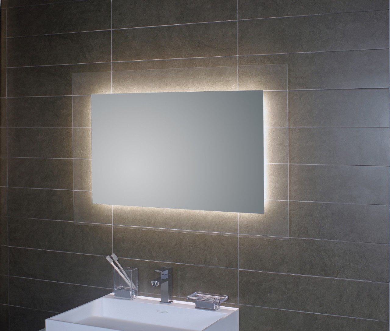 Koh-i-Noor Spiegel mit LED Raumbeleuchtung GEOMETRIE 1, L45939, B:100x3,3x70 L45939