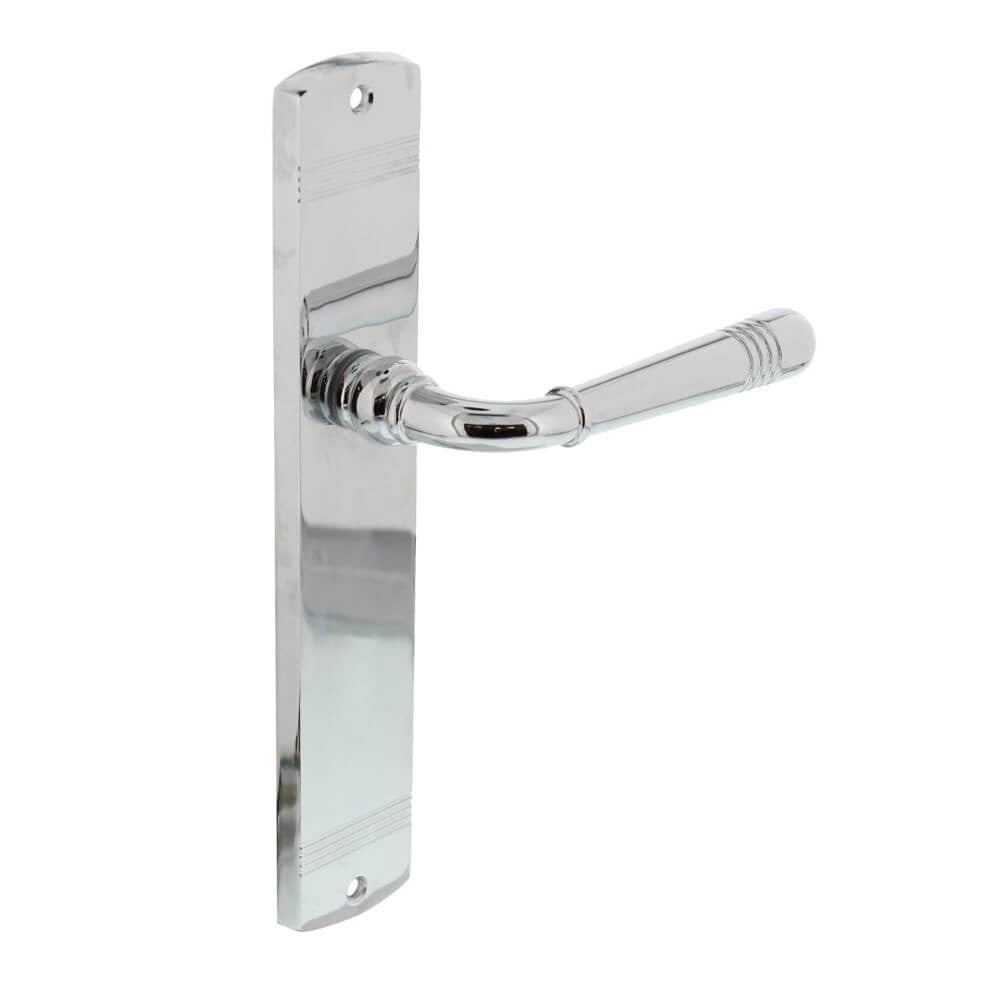 Intersteel Klassieke deurklink Helena op schild chroom 0016.170511
