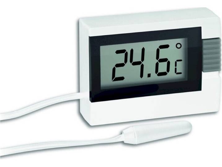 TFA horloge 30.2018.02
