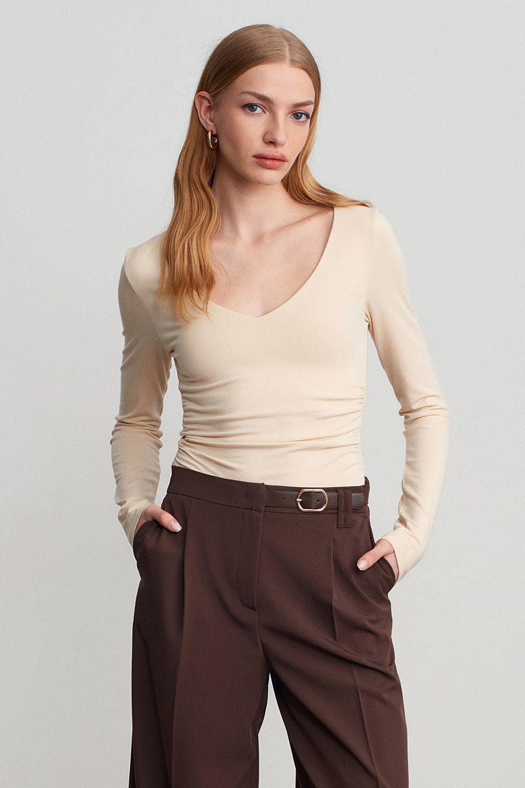 Schmale Passform V-Ausschnitt Strickbluse