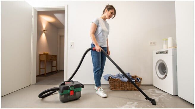 Aspirateur eau et poussière BOSCH AdvancedVac 18V-8 (06033E1000)