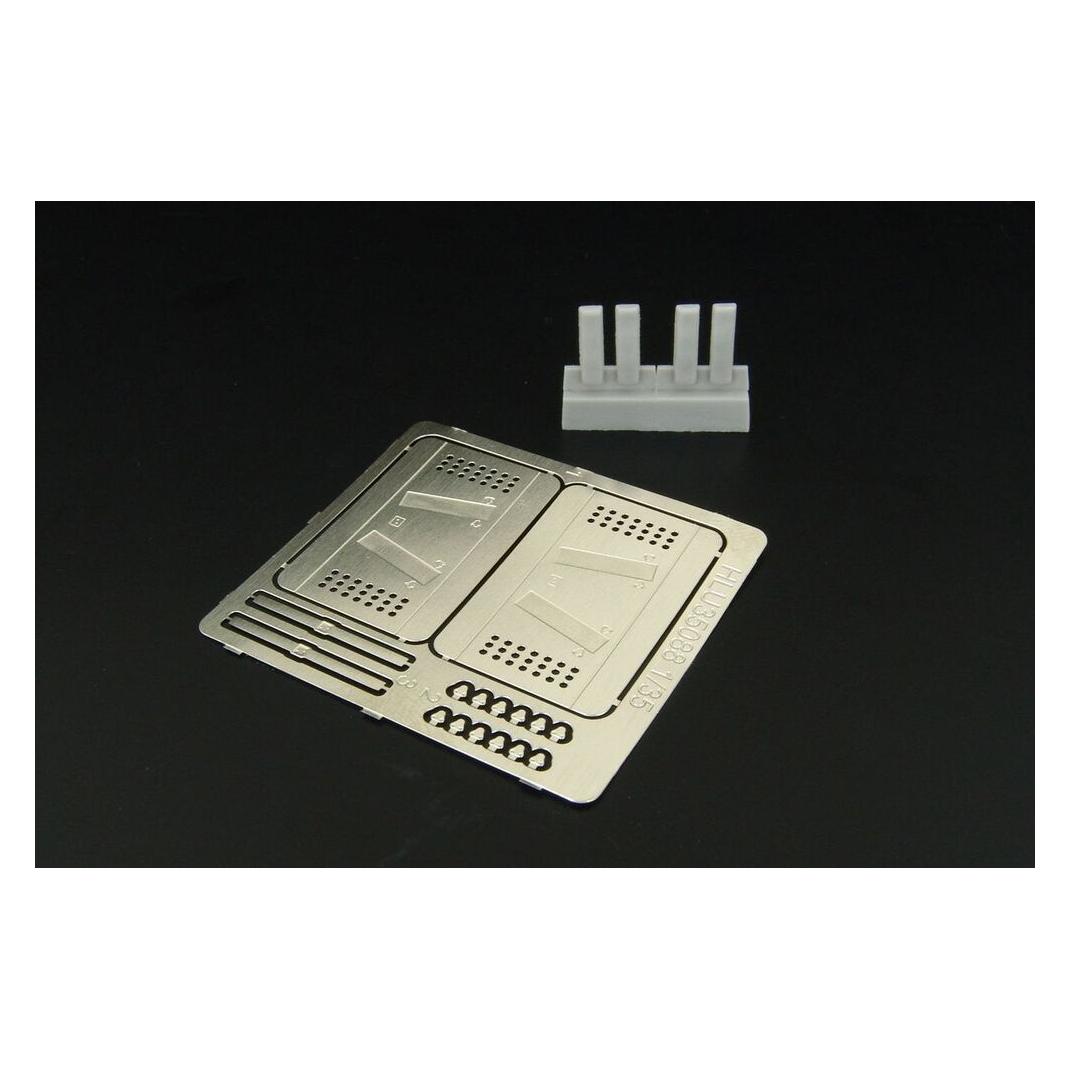 Hauler Ukraine police shield (2pcs) (HLU35088)