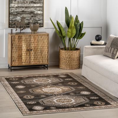 Nuloom Anette SplashGuard Vintage Medallion Machine Washable Area Rug