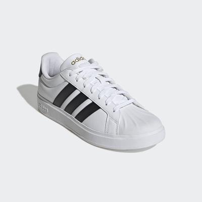 adidas Sportswear "STREETTALK" inspiriert vom Design des adidas Superstar