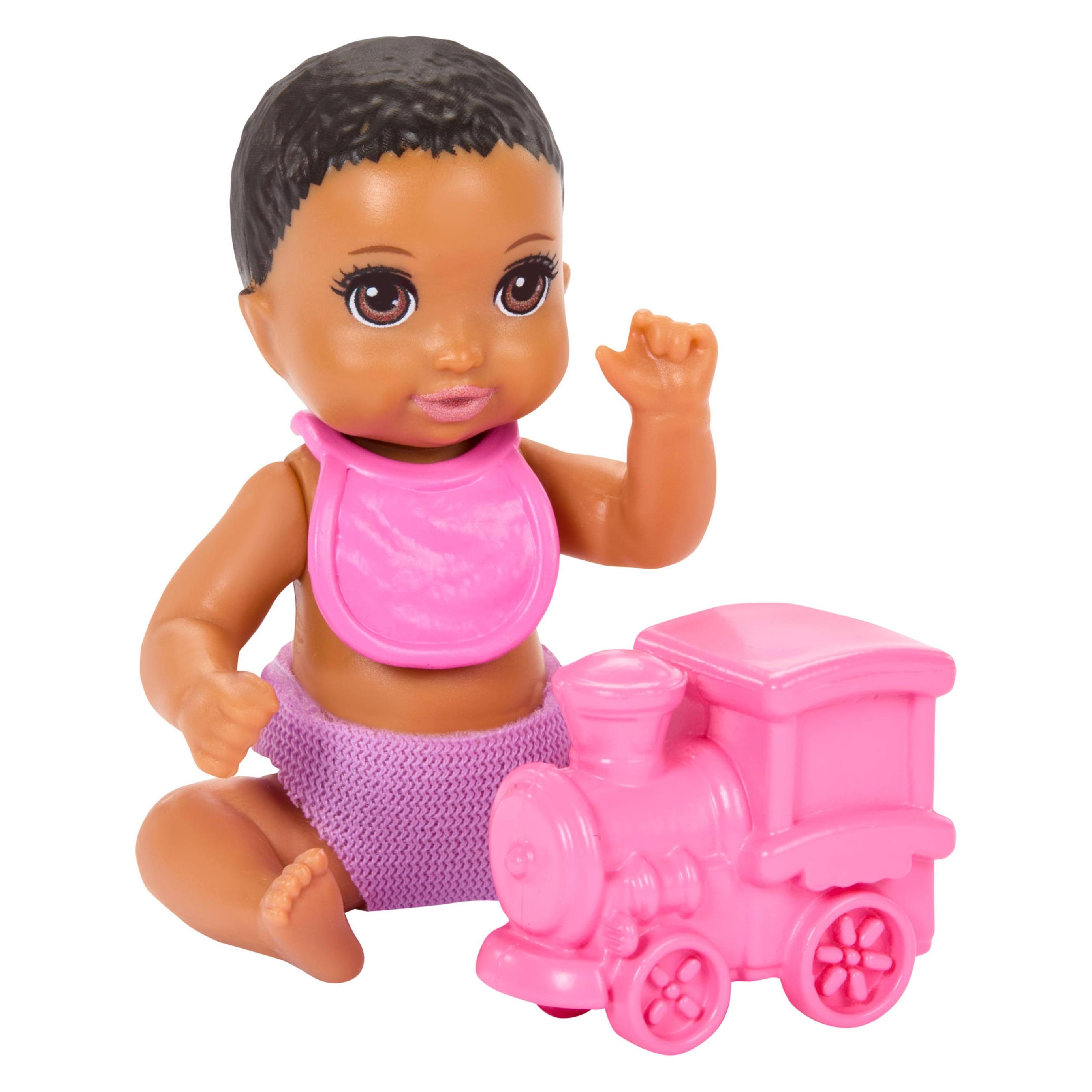 Mattel Barbie Family & Friends Doll and Accessories (JJB45)