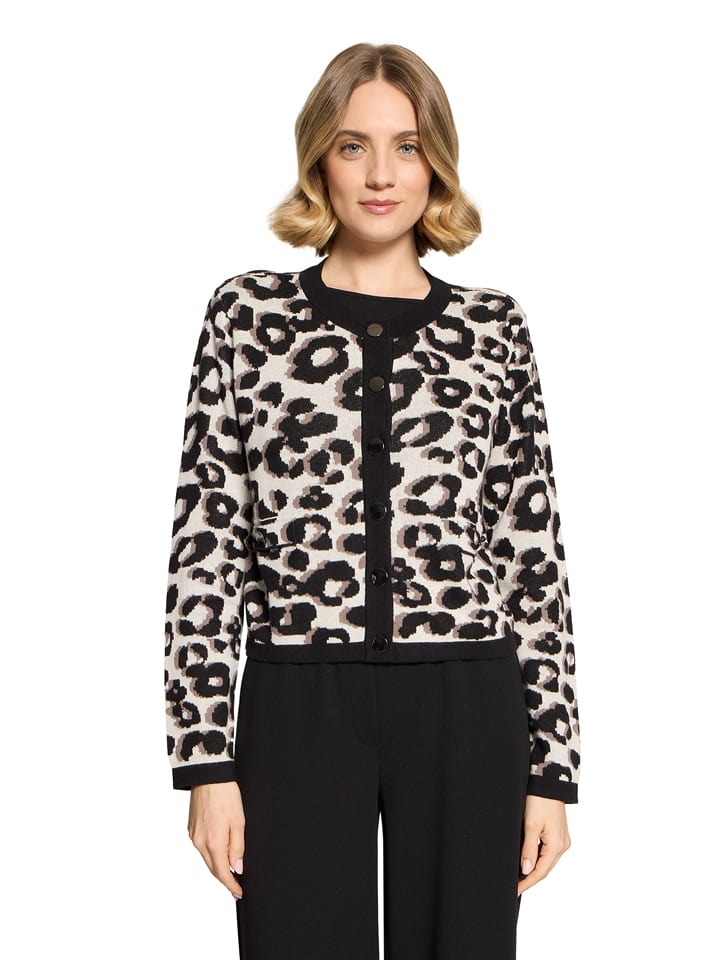 Betty Barclay Cardigan in Creme - 36