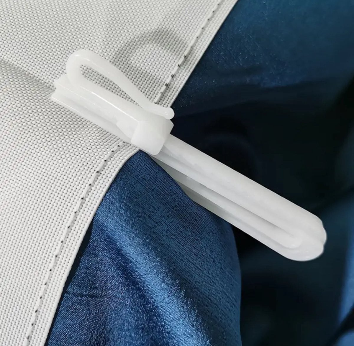 Set van 40 verstelbare plastic gordijnhaakjes met 5 cm inschuifgordijnhaakjes