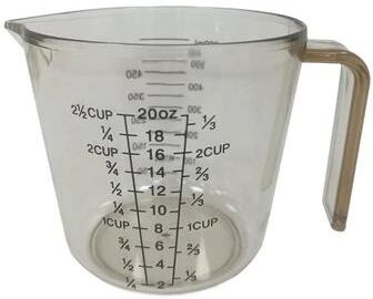 Uplift Essentials Plastic Measuring Cup With Pour Spout And Handle brown 600ml
