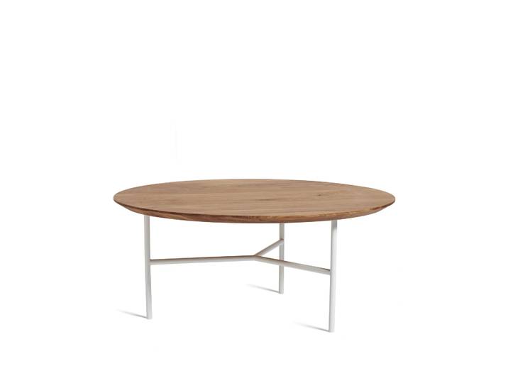 Mavis Table basse Tribeca Chêne huilé rustique, pieds blancs, Ø80 cm