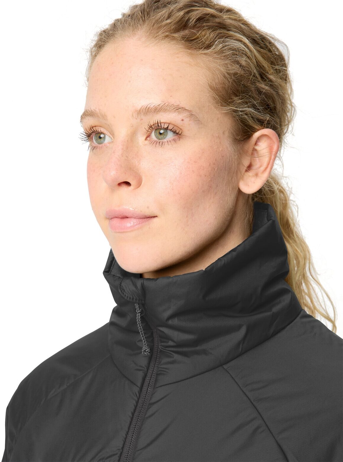 Fahrradjacke VAUDE "WOMEN'S WINTRY INSULATION JACKET", Damen, Gr. 44, schwarz, Obermaterial: 100% Polyester. Futter: 100% Polyester. Wattierung: 100% Polyester, Jacken Fahrradjacke, sportlicher Stil, mit PrimaLoft-Wattierung, hoher Stehkragen schwarz 44
