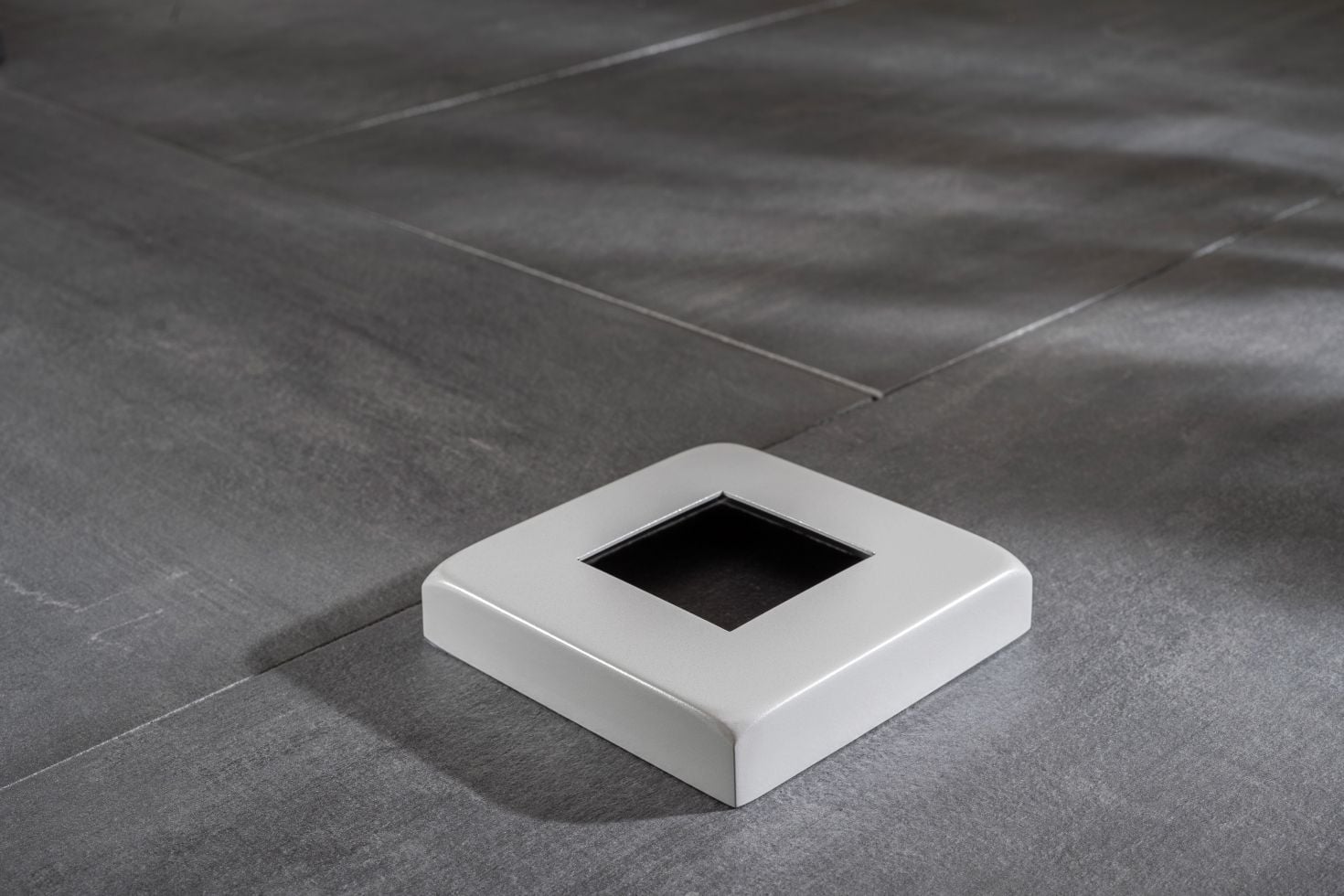 Ambiente Aluminium-Abdeckkappe 145 x 145 x 28 mm, Eloxal Silber