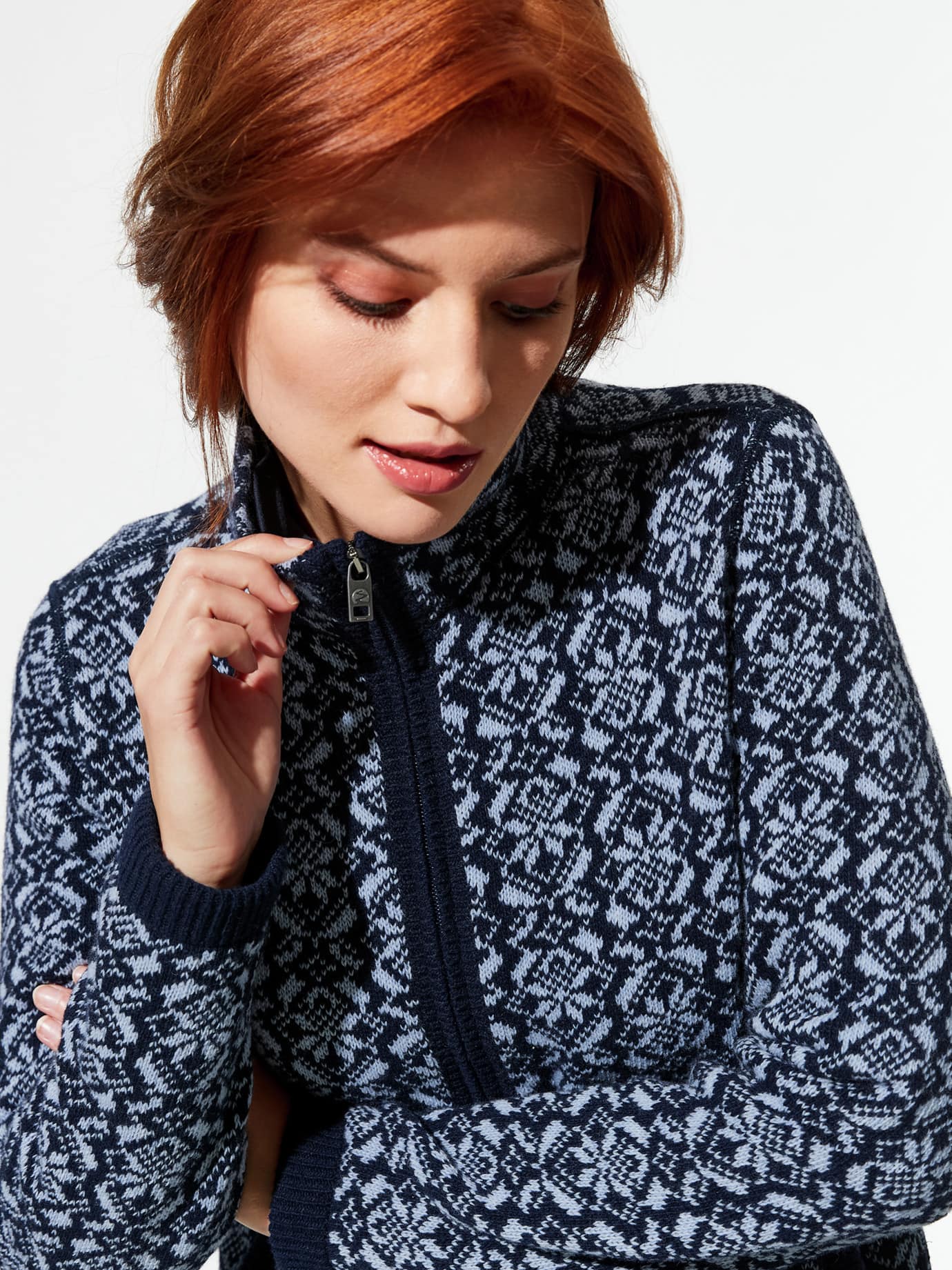 Walbusch Strickjacke Stern, #normale Größen, Farbe Blau, 44, hochwertiges Wollgemisch sportlich-femininer Look Damen