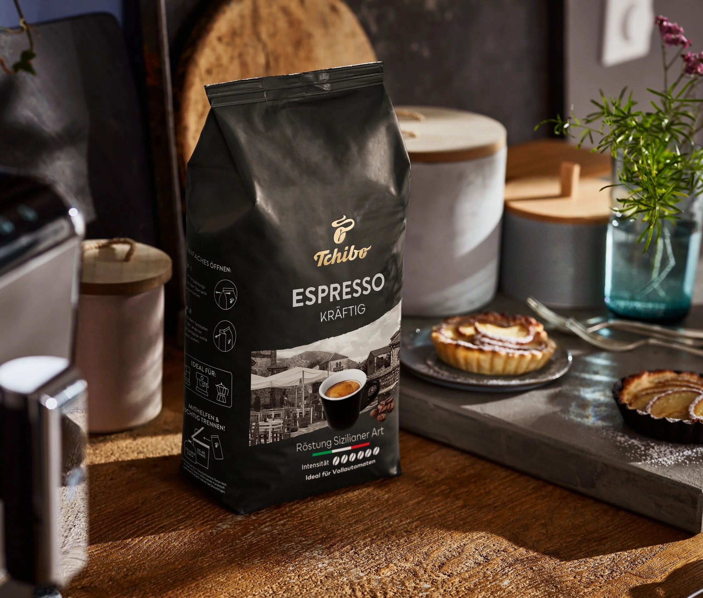 Tchibo - Espresso Kräftig - 1 kg Ganze Bohne - Intensität: 6/6
