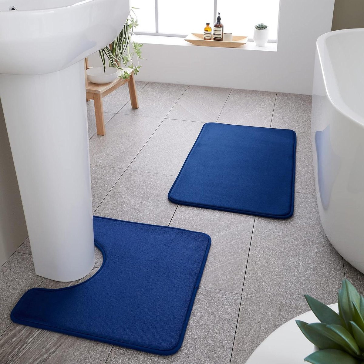 Set van 2 antibacteriële badmatten van traagschuim in marineblauw