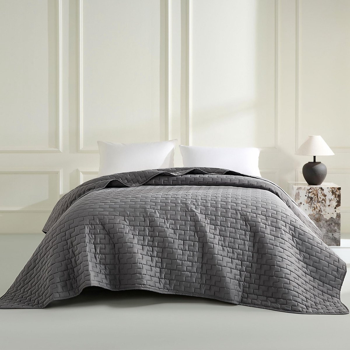 SnelShoppen Grijze gewatteerde sprei en bankovertrek 170 x 210 cm