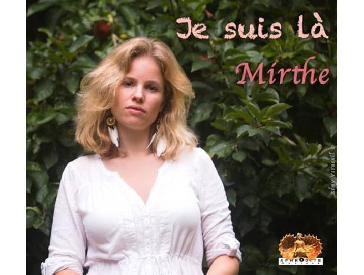 JE SUIS LA