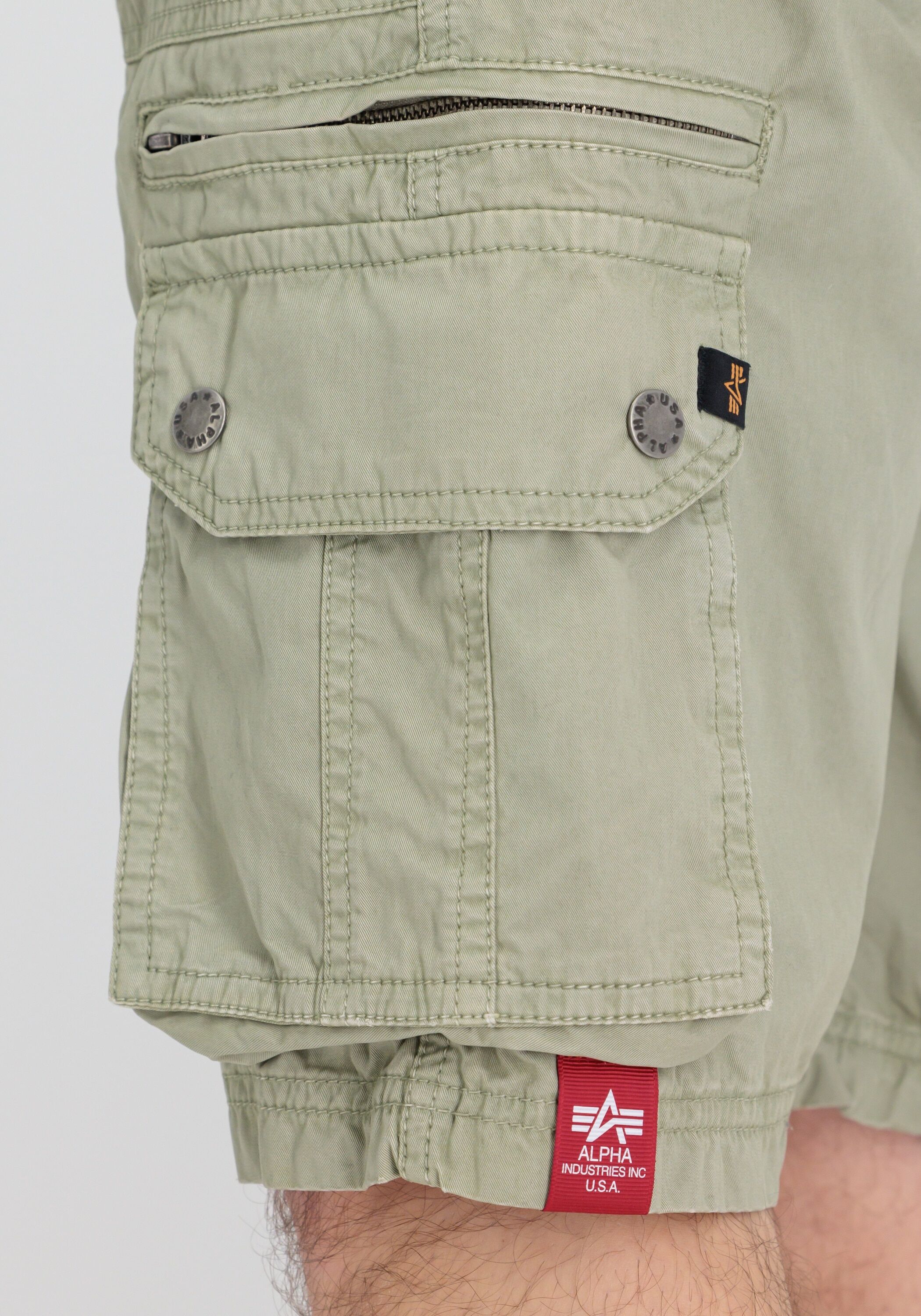 Shorts ALPHA INDUSTRIES "Alpha Short", Herren, Gr. 31, Normalgrössen, beige (vintage sand), Obermaterial: 100% Baumwolle, Hosen Shorts vintage sand 31, Normalgrössen