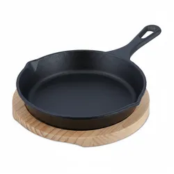 Relaxdays Gusseisenpfanne mit Holzuntersetzer, Servierpfanne rund, für Herd & Grill, Grillpfanne, D 20 cm, anthrazit