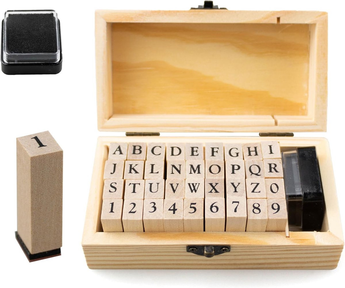 Alfabet Stempelset met 36 letters in een houten opbergdoos voor creatieve projecten