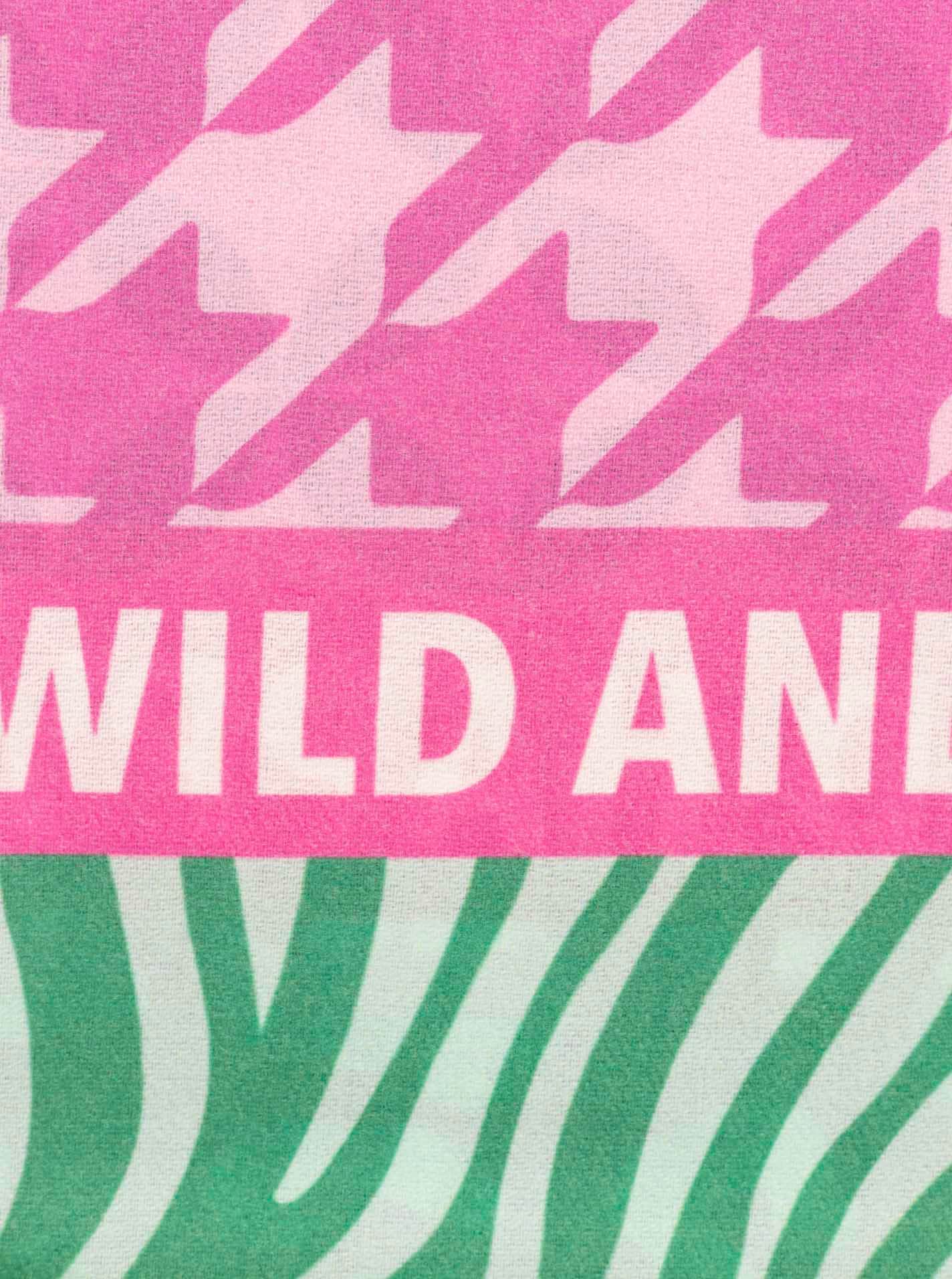 Zwillingsherz "Love & More" stylischer Schal mit Schriftzug pink, grün Einheitsgröße