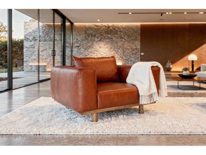 Fauteuil en cuir cognac et chêne Andersen
