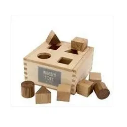 Wooden Story Natural Shape Sorter Box (Englisch)