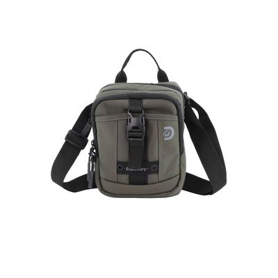 Schultertasche DISCOVERY "Shield", Gr. B/H/T: 11cm x 23cm x 17cm, grün (khaki), Kunstfaser, unifarben, Taschen Schultertasche, aus rPet Polyester-Material