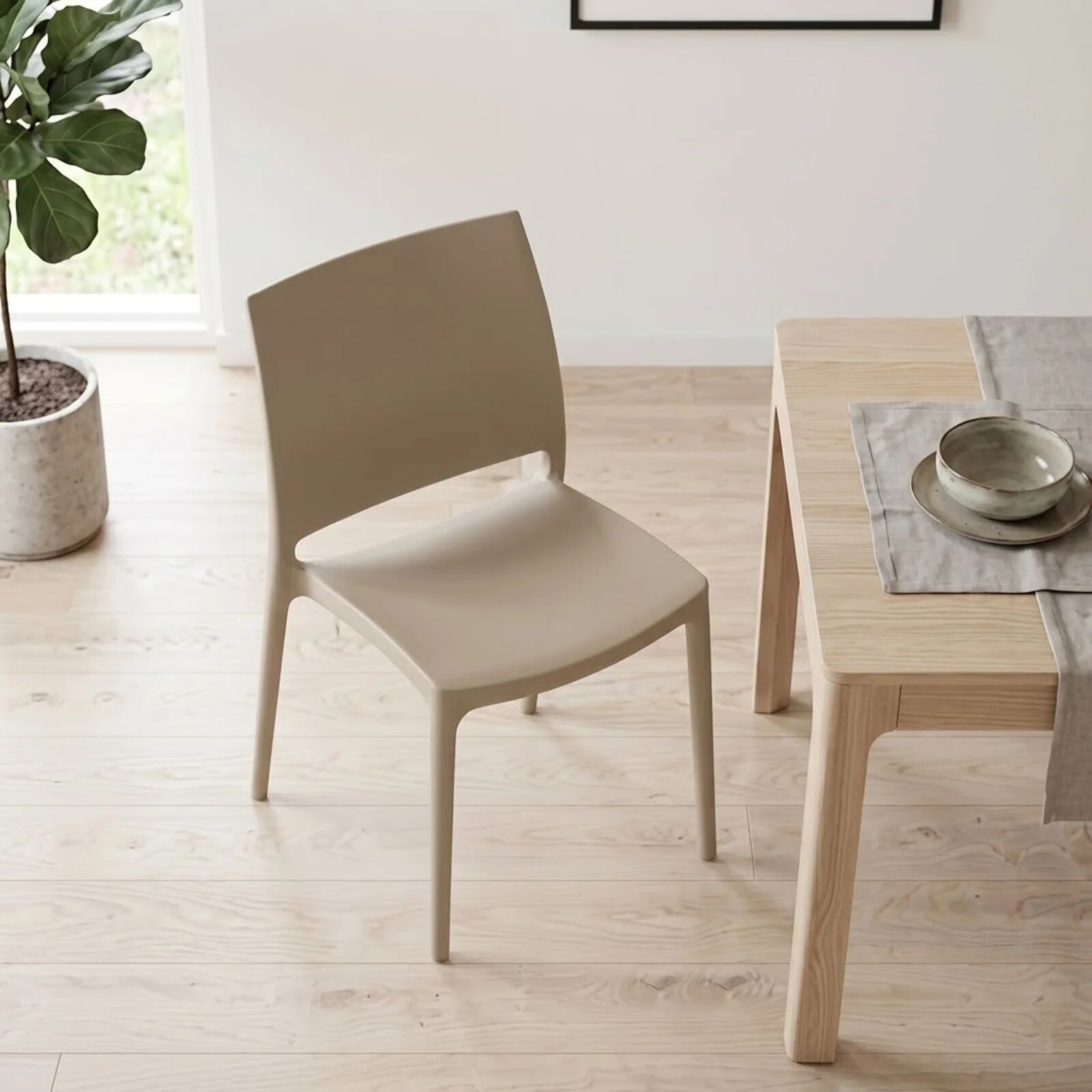 garneroarredamenti Sedia da pranzo in polipropilene impilabile beige Nexa