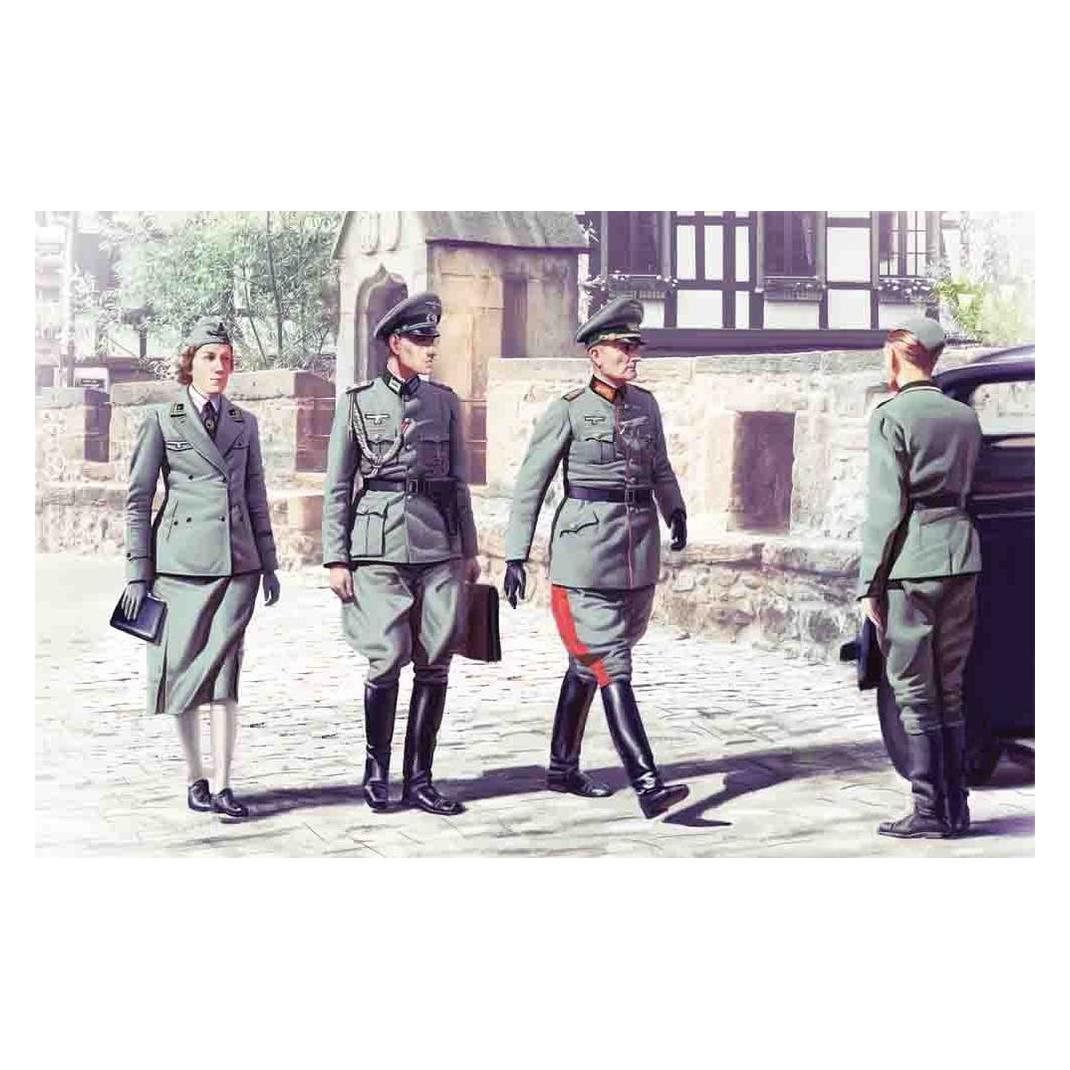 ICM WWII German Staff Personnel (4 figures) (35611)