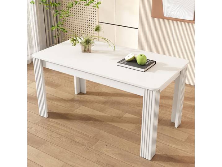 Table de salle à manger quatre pieds épais surface spacieuse blanche