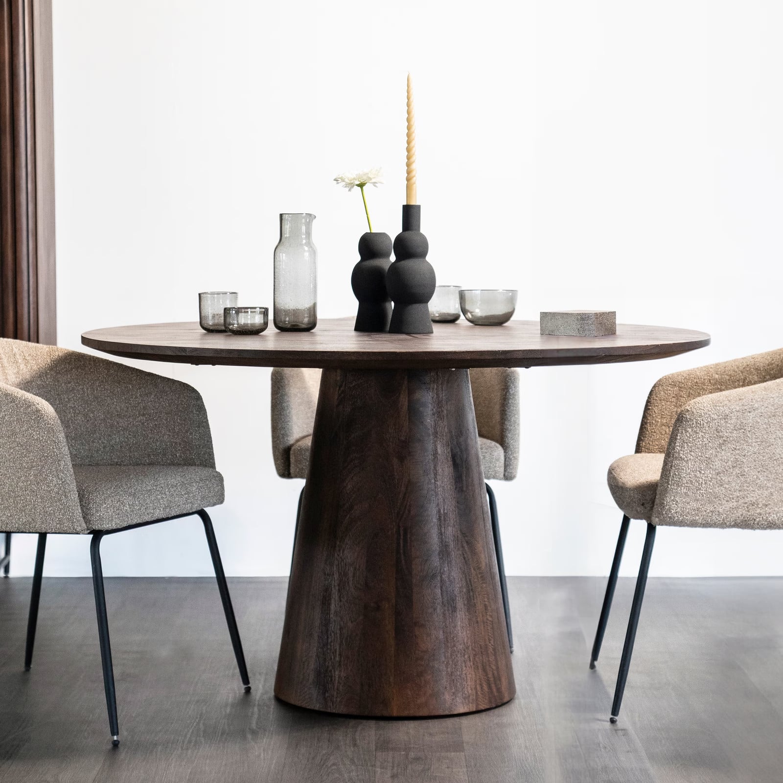 Eleonora Ronde Eettafel Aron Mangohout - Bruin - Diameter: 130 cm