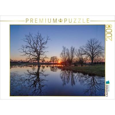 CALVENDO Puzzle Spiegelglatter Teich bei Sonnenuntergang im März | 2000 Teile Lege-Größe 90x67cm Foto-Puzzle für glückliche Stunden