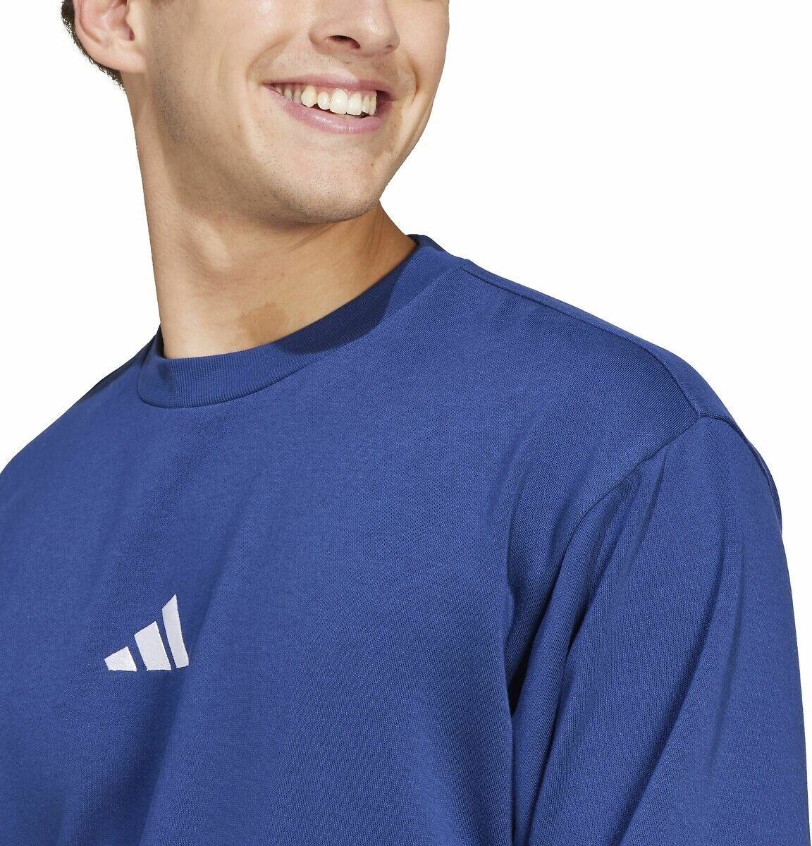 ADIDAS SPORTSWEAR Sweat-shirt molleton Essentials Feelcozy