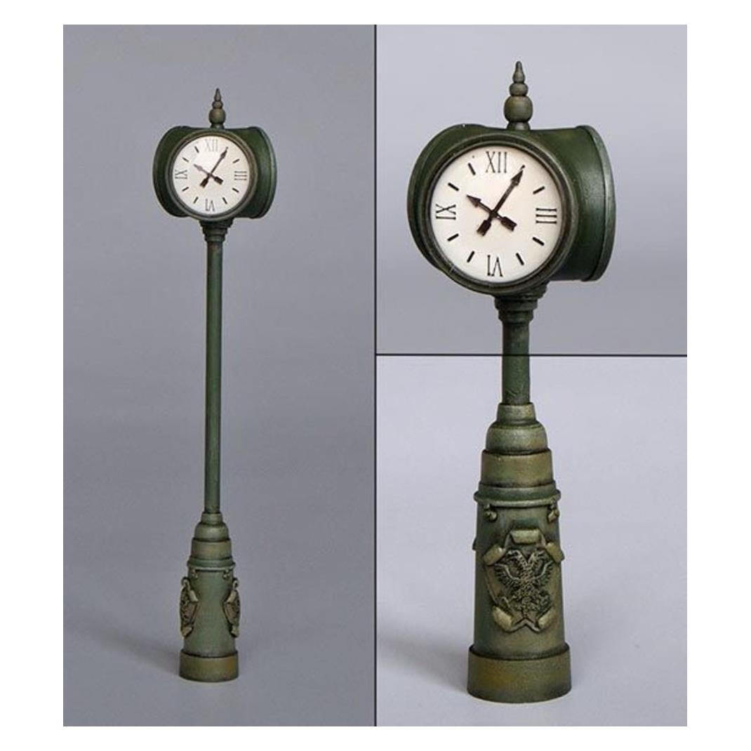Plus Model Strassen-Uhr (23801306)