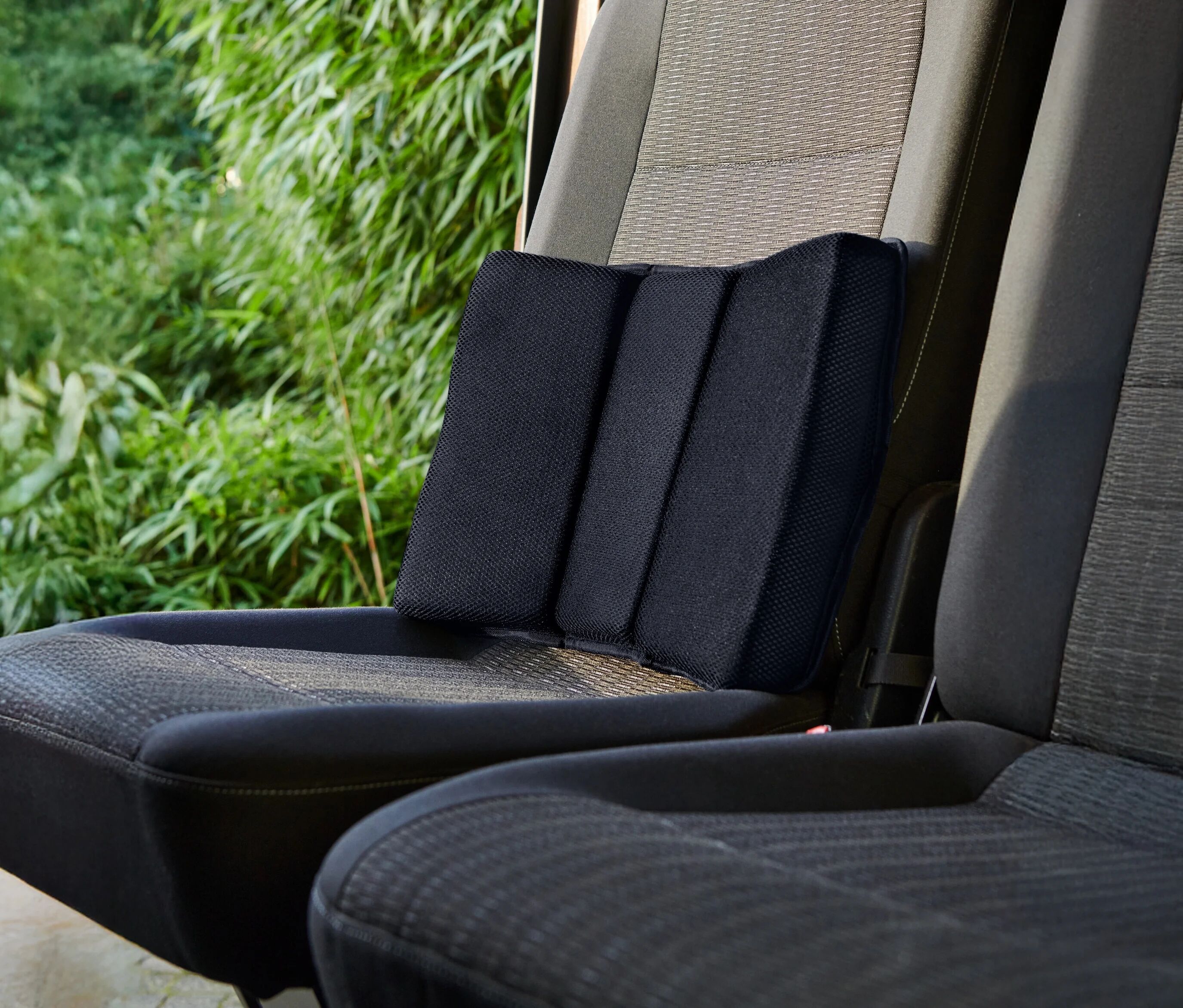 Tchibo - Memory-Foam-Lendenkissen - dunkelblau