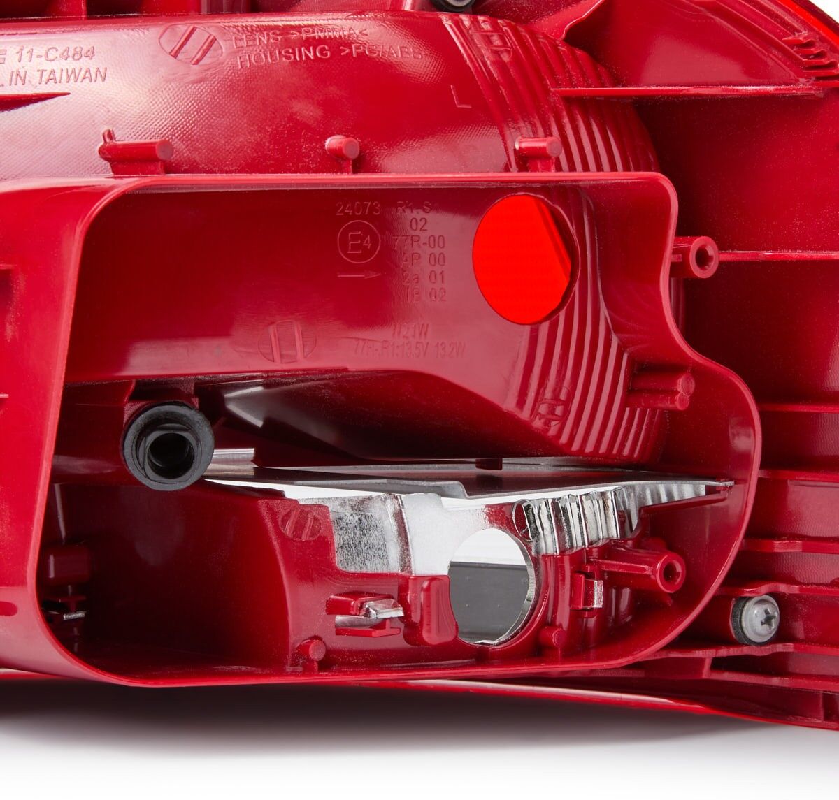 TYC 11-12484-01-2 Rear light