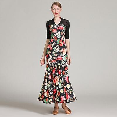Grünes, geblümtes Cheongsam-Kleid für Damen, passend für Walzer, Tango und Turniere. Kragen, Mesh-Einsätze, halblange Ärmel, Meerjungfrauenschnitt.