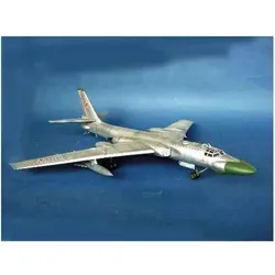 Trumpeter Tupolev Tu-16K 10 Badger