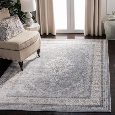 SAFAVIEH Isabella Anastasiia Traditional Oriental Rug