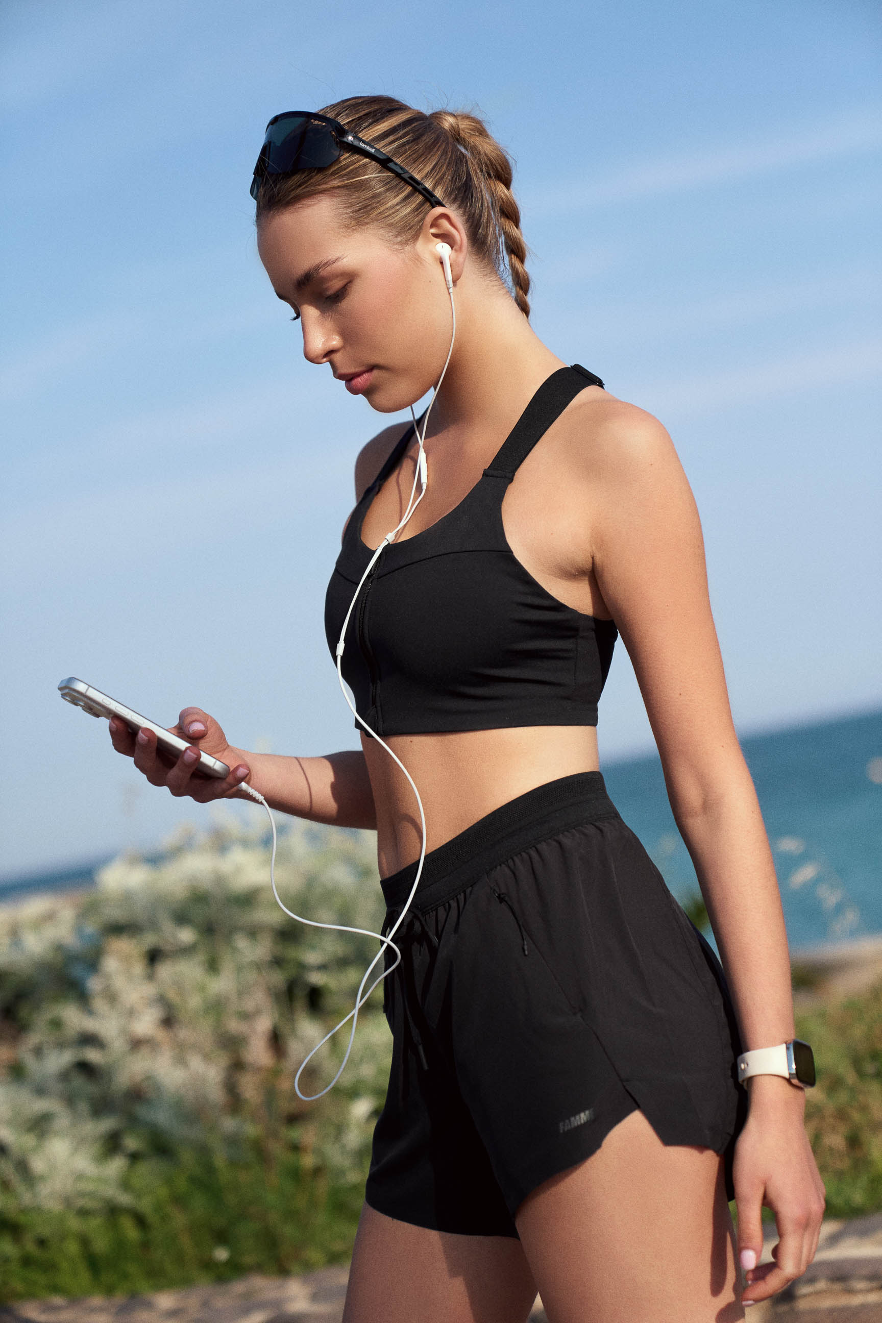 FAMME - Pace Running Shorts - Black / S