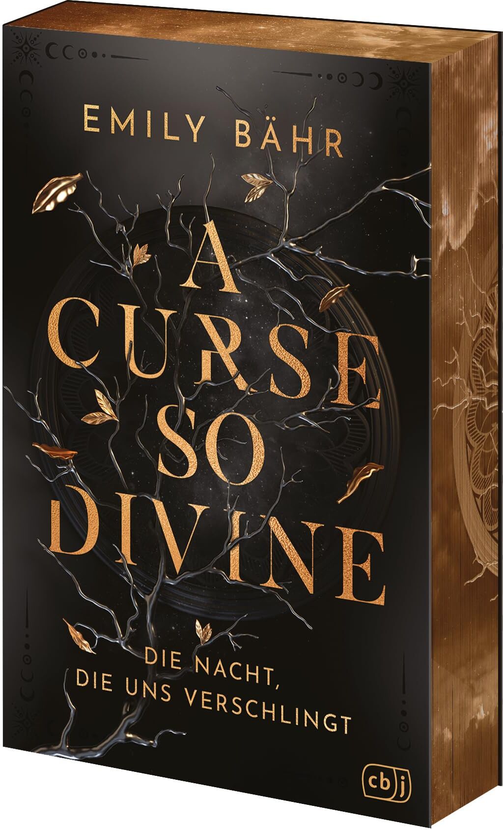 Emily Bähr - A Curse so Divine – Die Nacht, die uns verschlingt: Der berauschende Auftakt der göttlichen Romantasy. Mit gestaltetem Farbschnitt in limitierter Auflage. (Die A-Curse-so-Divine-Reihe, Band 1) - Preis vom 09.10.2026 07:28:09 h