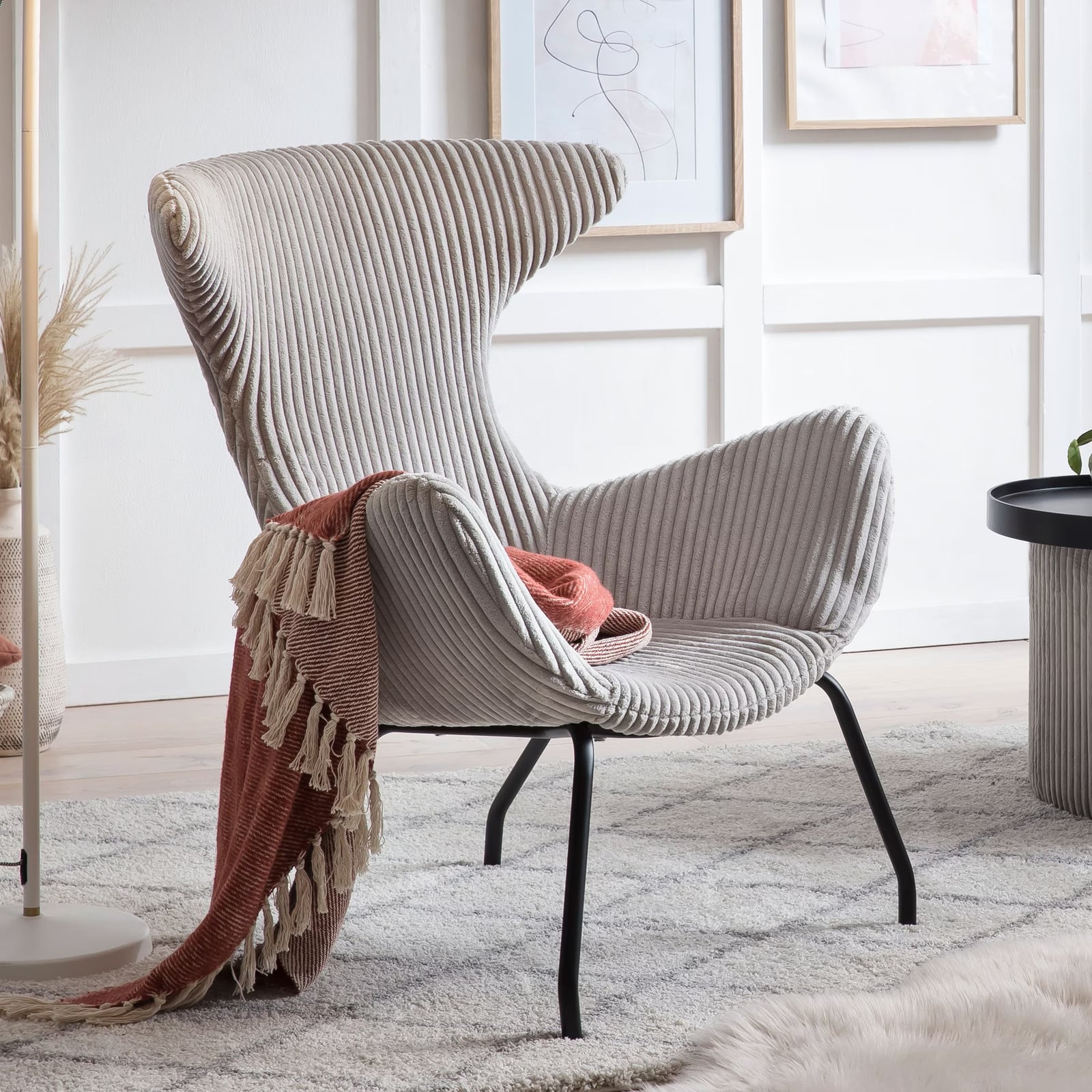 Artistiq Living Fauteuil Ariel Rib Lounge Stoel - Grijs - Corduroy met Metalen Frame