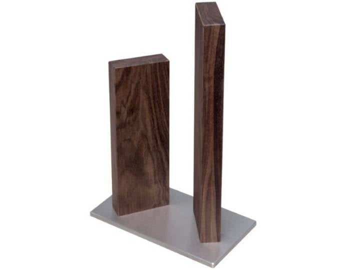 KAI magnetischer Messerblock klein Stonehenge aus Walnuss mit Edelstahlboden - Premium Holz - Platz für 4 Messer - Abmessung 18 x 10 x 28-30 cm