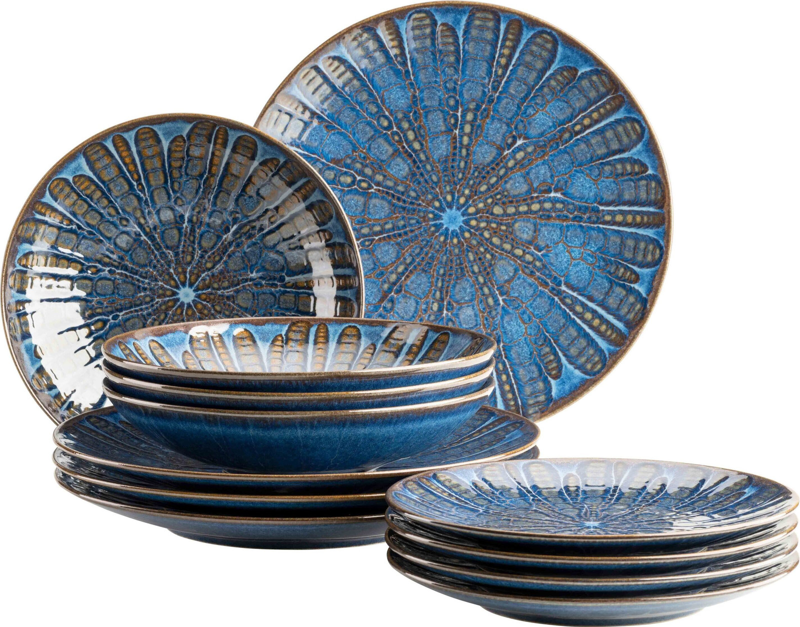 Mäser servies van steengoed in aquamarine kleur