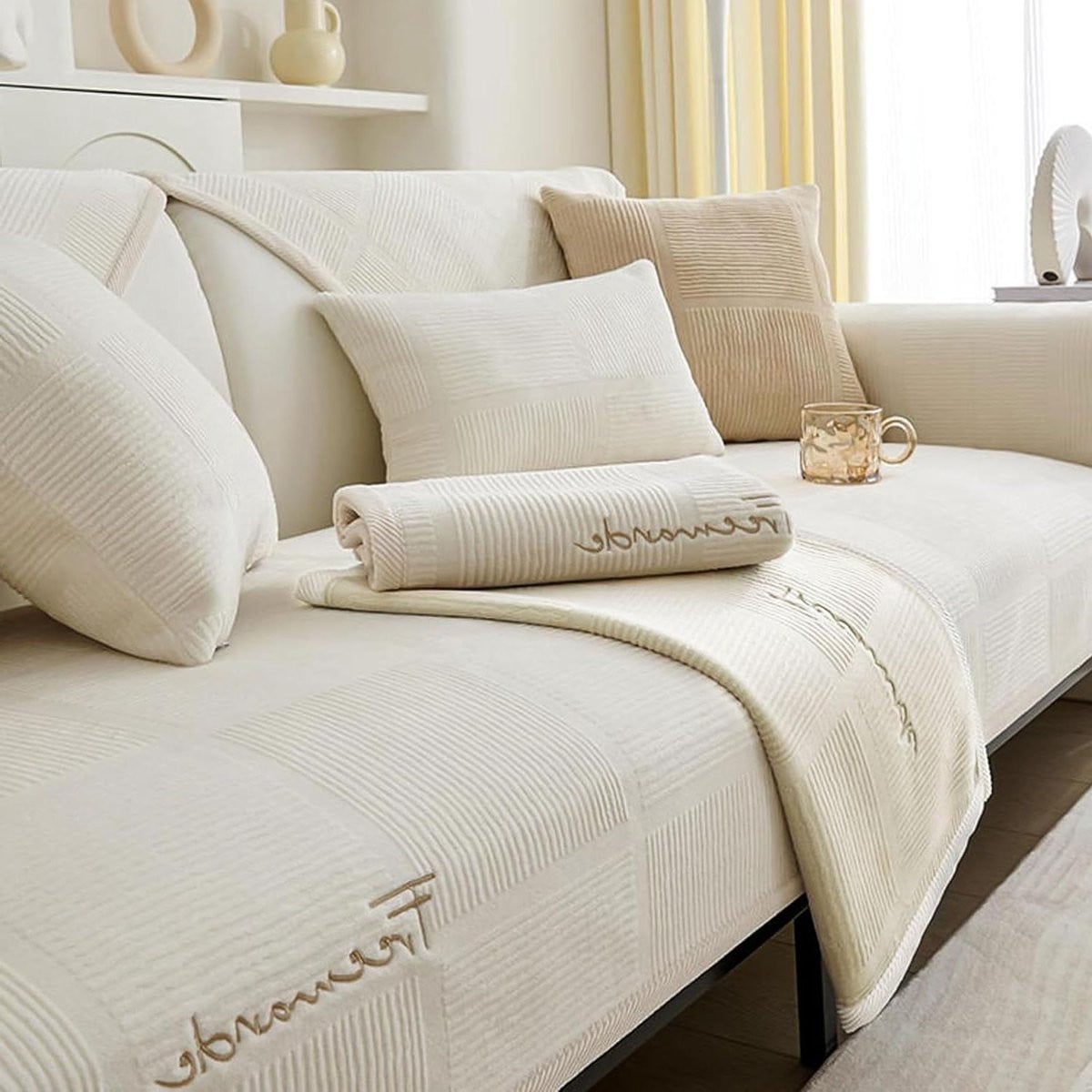 Universele beige bankovertrek met antislip latex deeltjes voor meubelbescherming