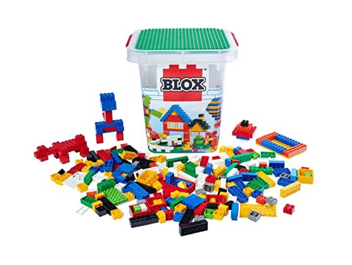 Simba 104114519 - Blox 500 Bausteine im Eimer, für Kinder ab 3 Jahren, Verschiedene Steine, 16 Fenster, 4 Türen, mit Grundplatte, vollkompatibel, farblich gemischt