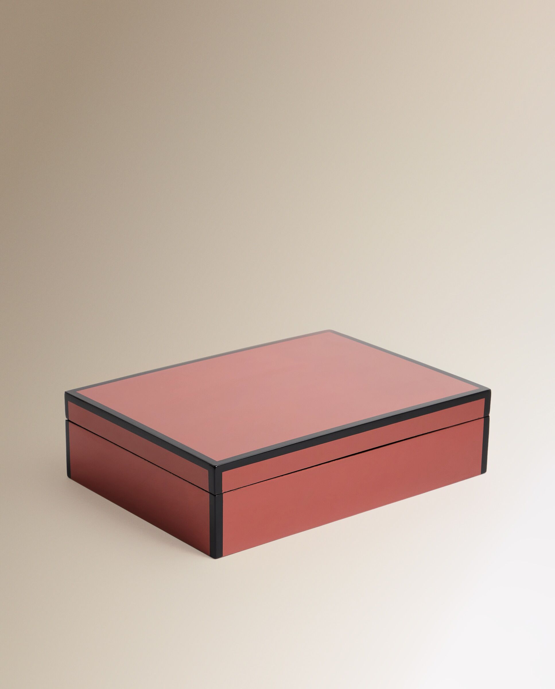 El Corte Inglés Caja decorativa Laca.  (13,2 x 20,5 cm) Caldero