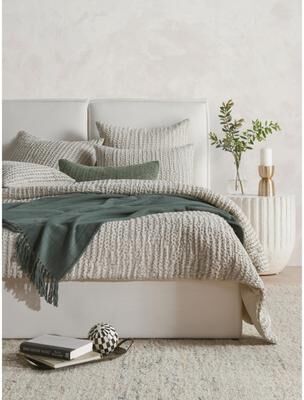 Villa by Classic Home Claire Linen Quilt