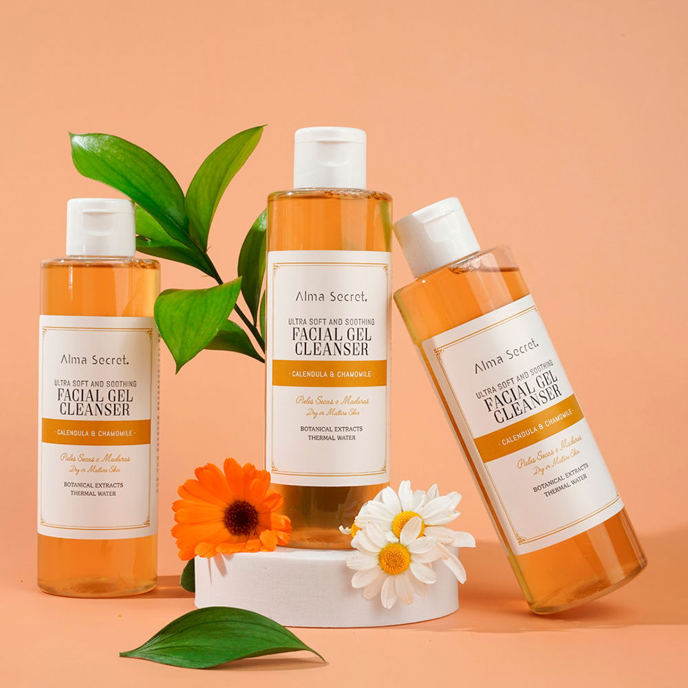 Alma Secret Facial Gel Cleanser suave y calmante caléndula & manzanilla 200 ml
